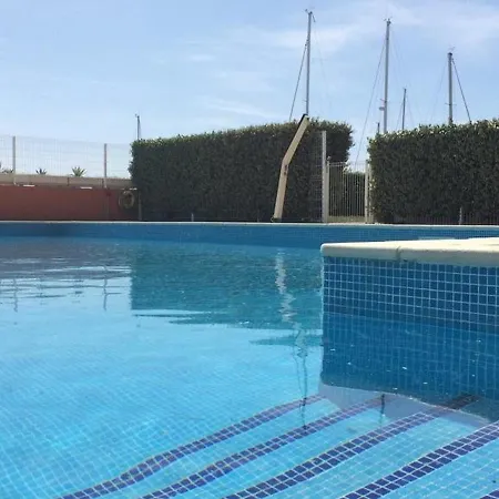 Cap D'agde, 2 Pieces, 4 Personnes - Fr-1-723-82 * Agde
